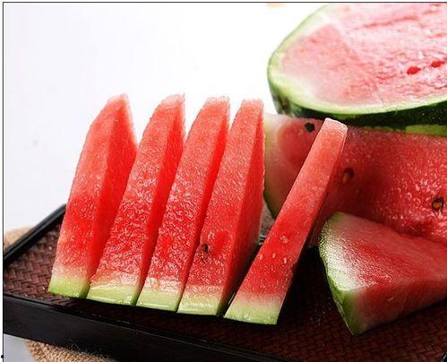 河北女的吃瓜,揭秘网络热点的背后真相