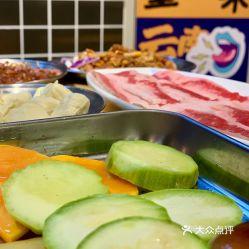 梦到牛吃鲜瓜,牛儿食瓜，神秘寓意揭秘