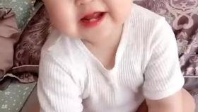 西瓜妹在线吃瓜,趣味横生引网友热议